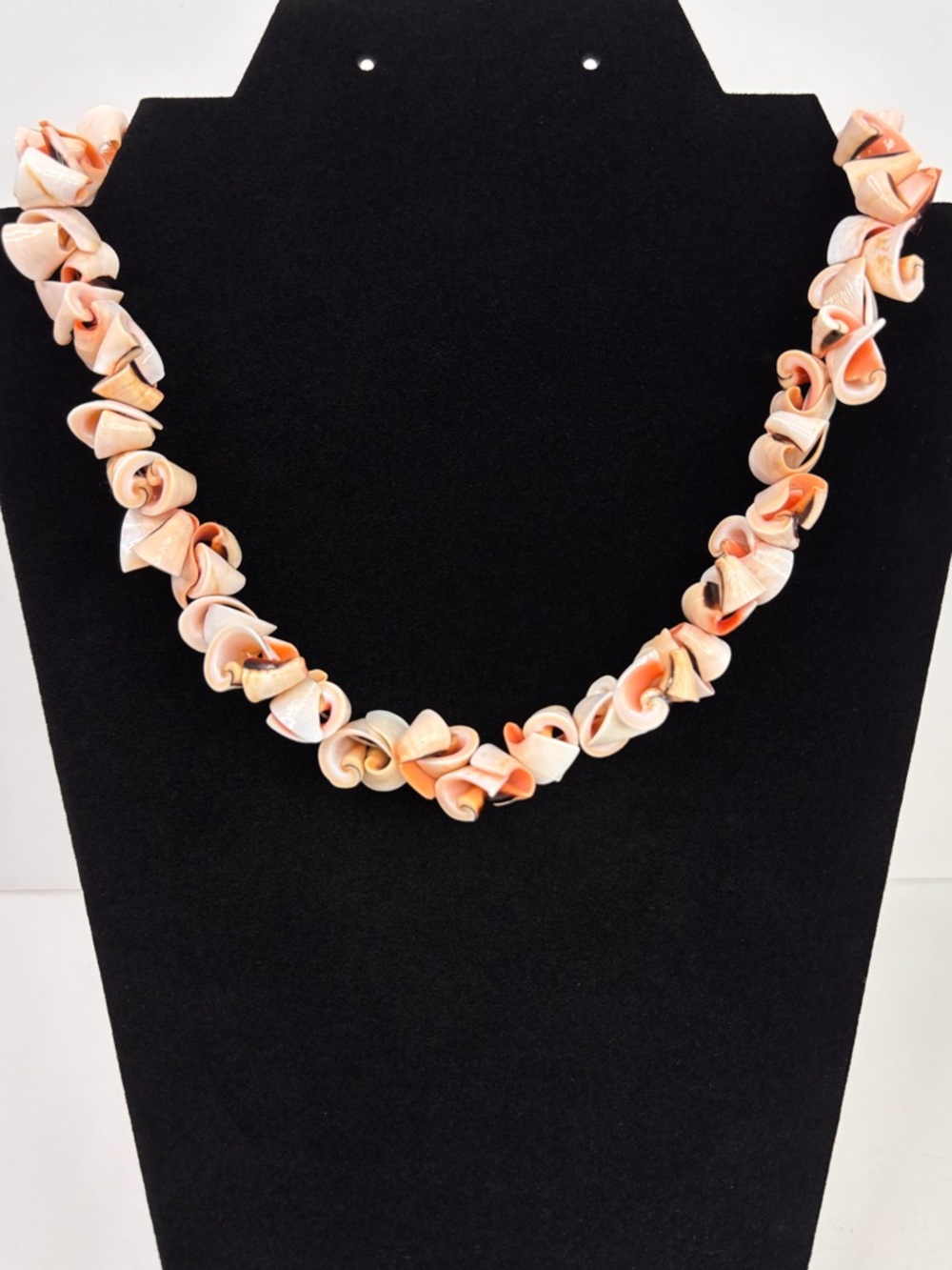 Vintage Cone Shell Necklace 1970s Hawaiian Boho Luxe Surfer Beach Chic Choker‎